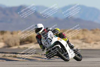 media/Dec-07-2025-CVMA (Sun) [[3e7d2de5dc]]/Race 9-Formula UL Shootout/